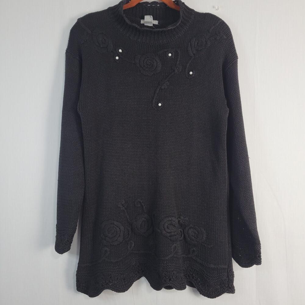 Vintage Floral Embroidered Mock Neck Sweater size S Black Scallop Hem 90s